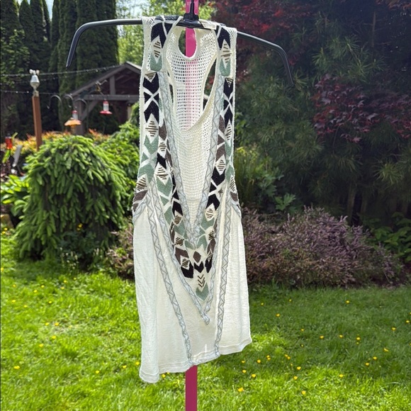 Free People White and Black Knit Tank Top - Picture 1 of 6